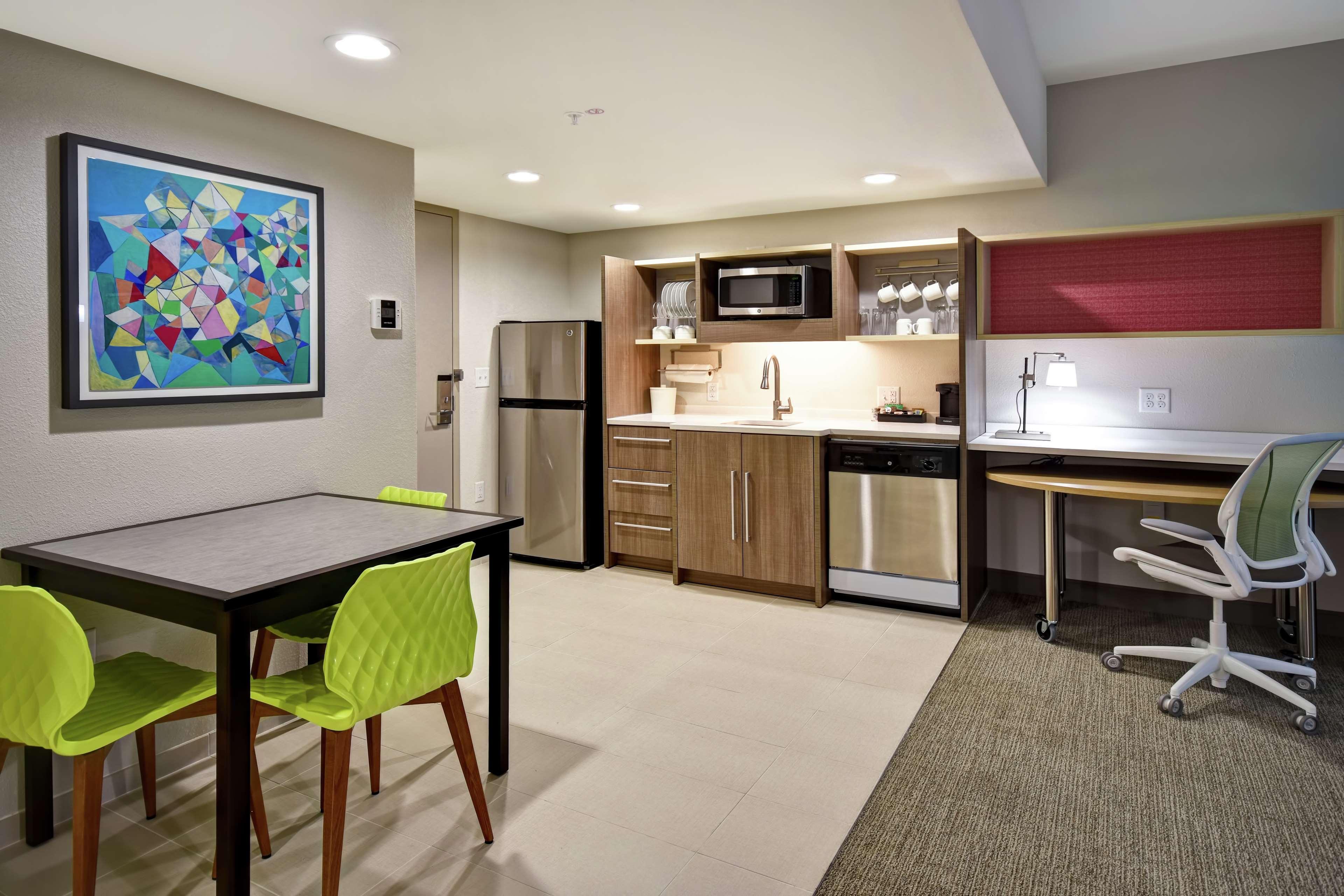 Home2 Suites By Hilton Frankfort Buitenkant foto